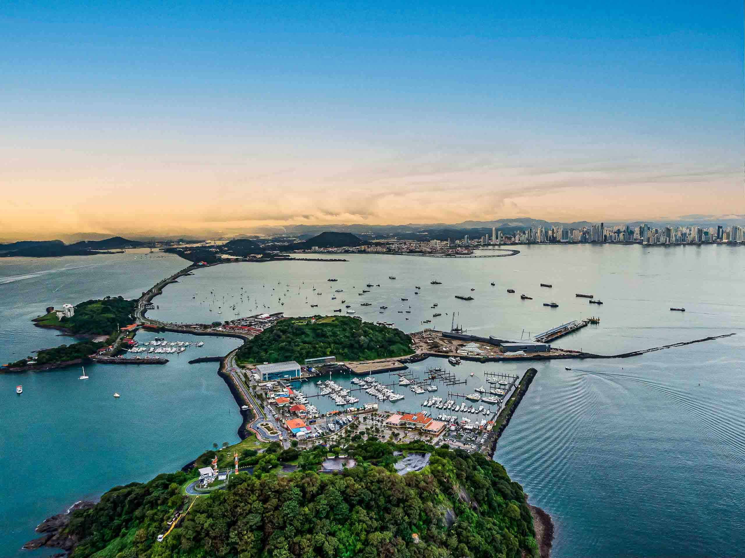Península de Amador al amanecer